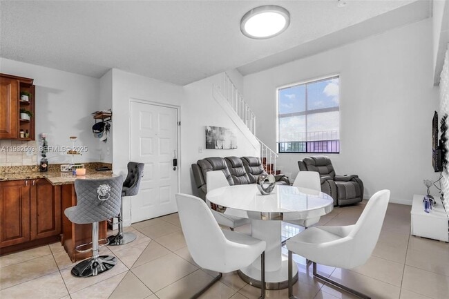 Foto del edificio - 2740 W 63rd St