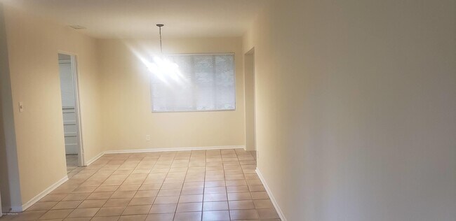 Foto del edificio - 4681 Homestead Rd