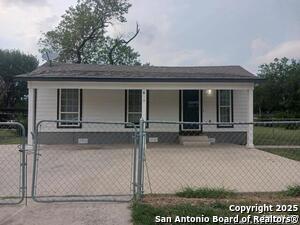 Foto principal - 615 Cantrell Dr