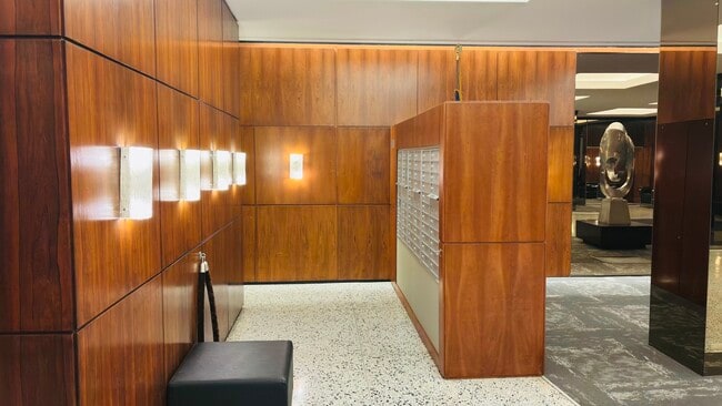 Building Photo - 535 N Michigan Ave