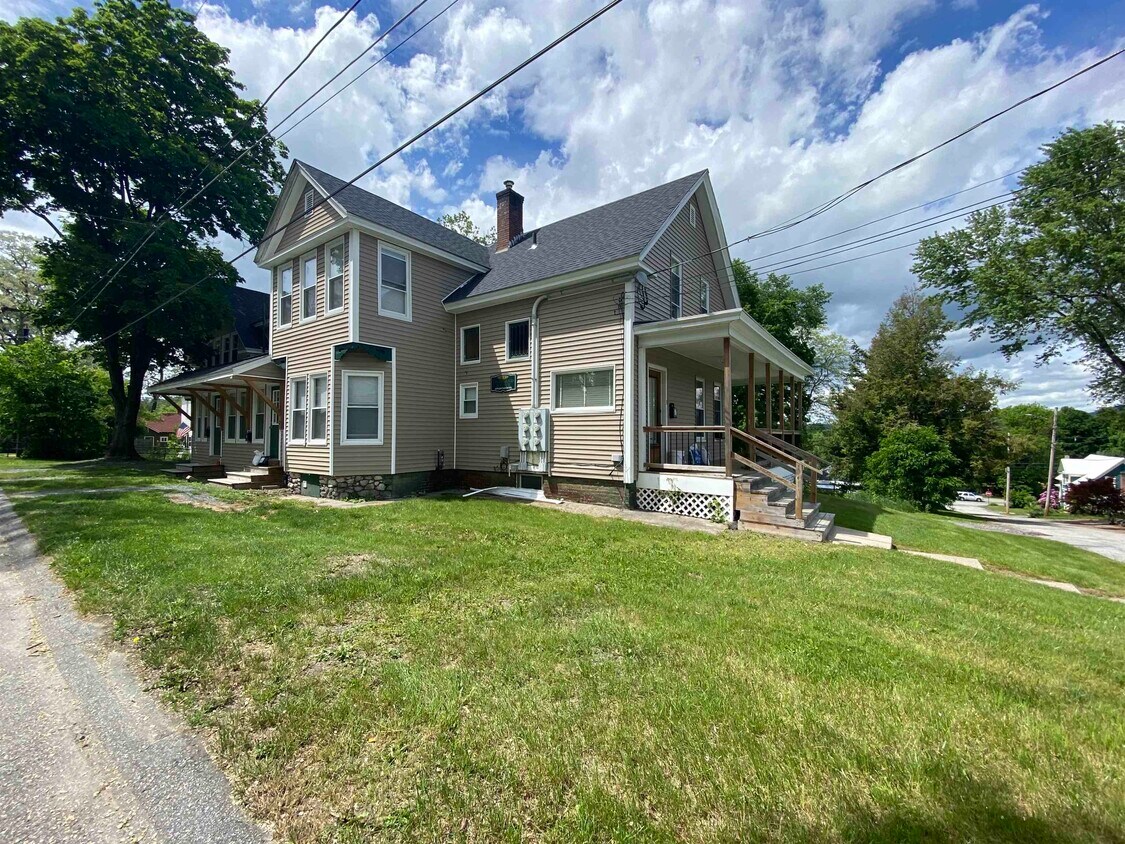 Primary Photo - 21 Highland Ave