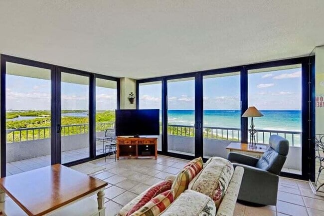 Building Photo - 5550 N Ocean Dr