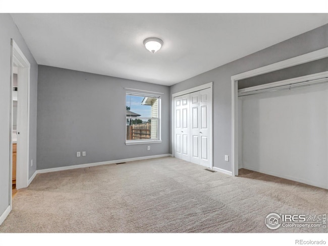 Building Photo - 807 5th St