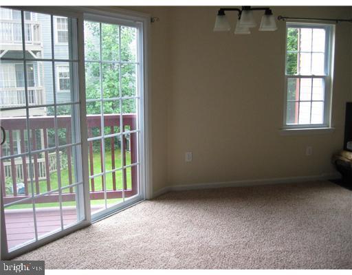 Foto del edificio - 7162 Elm Ct