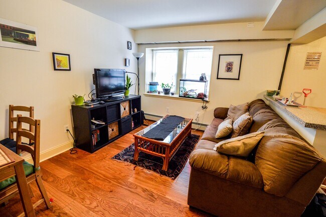 Photo - 4501 Pine St House