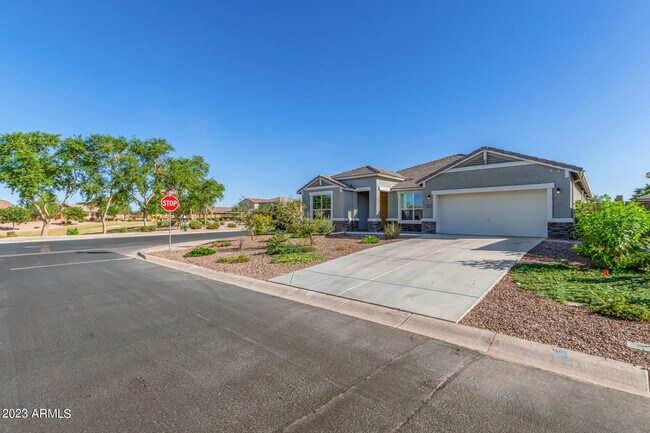 Building Photo - 44301 W Palo Teca Rd
