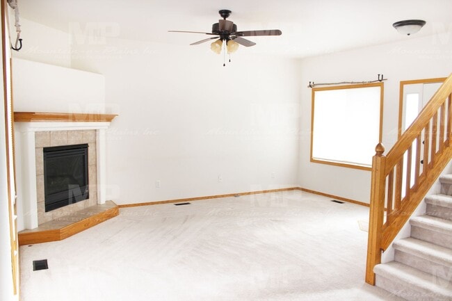 Photo - 2357 Forsythia Ct House