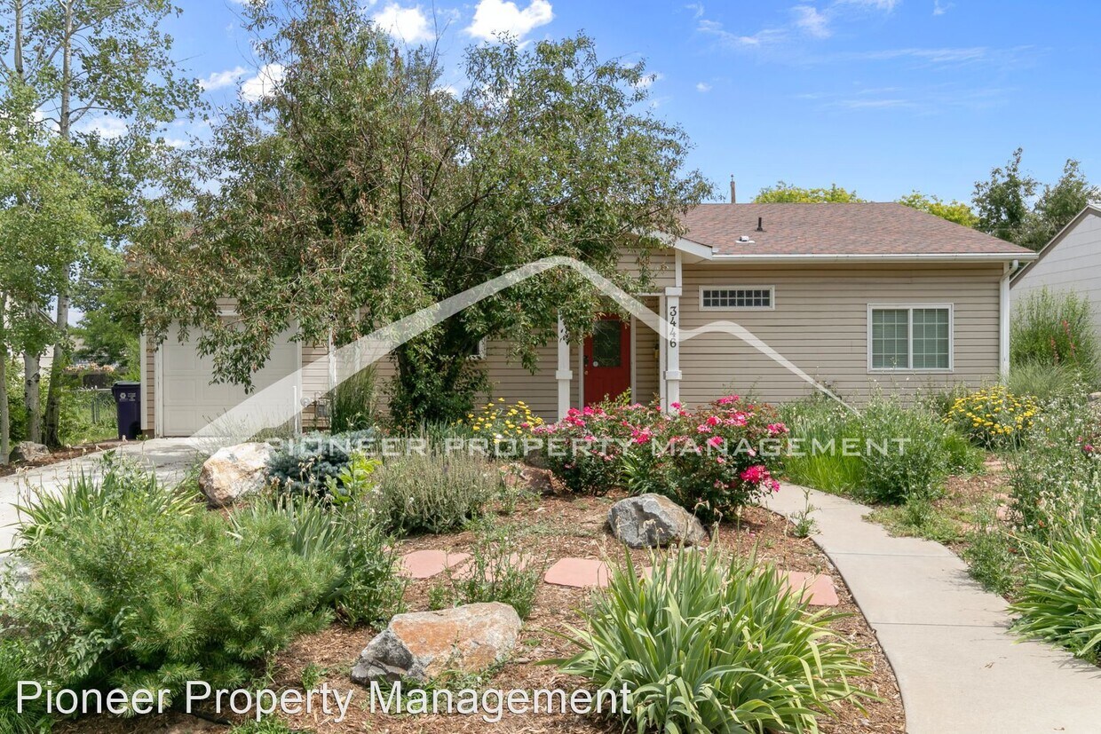 Primary Photo - 3 br, 2.5 bath House - 3446 S. Forest St