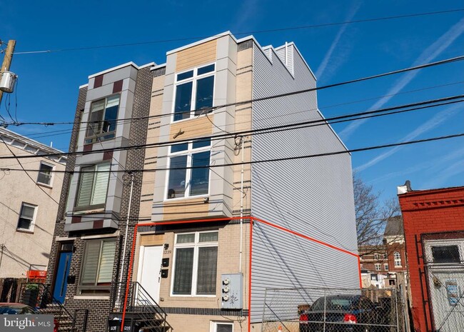 Building Photo - 1239 N 19th St