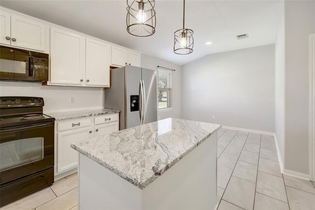 Building Photo - 207 Legends of Hutto Tr