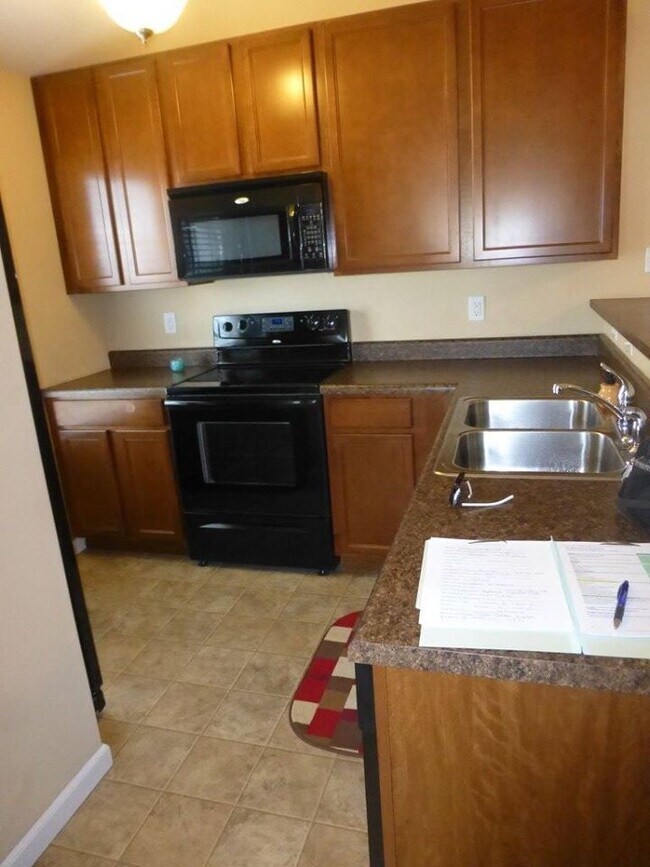 Foto del edificio - 14302 Spring Creek Ln