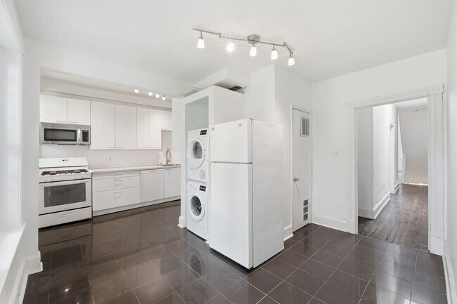 Foto del edificio - 2711 11th St NW