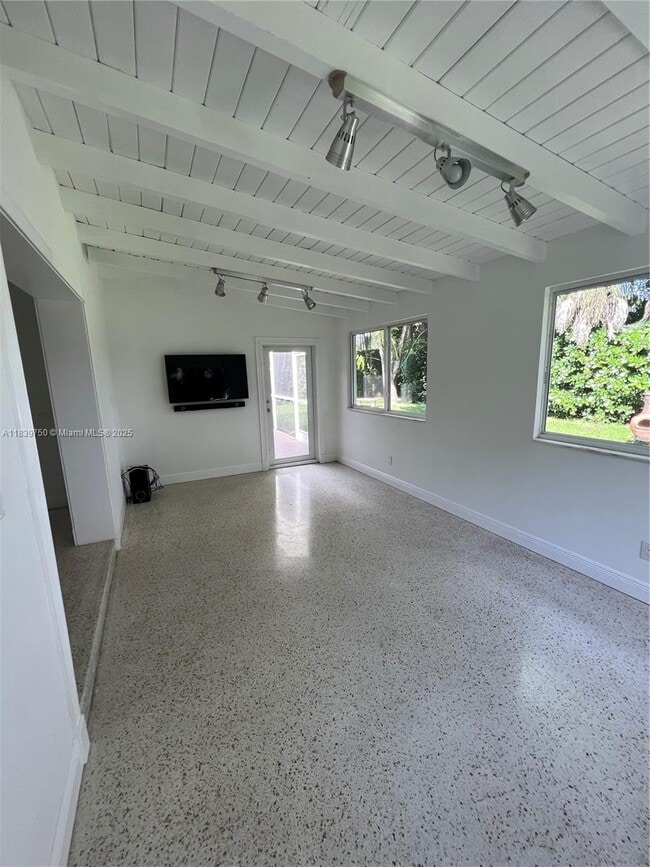 Building Photo - 6501 SW 65th St