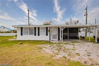 Building Photo - 16820 Banyon Dr