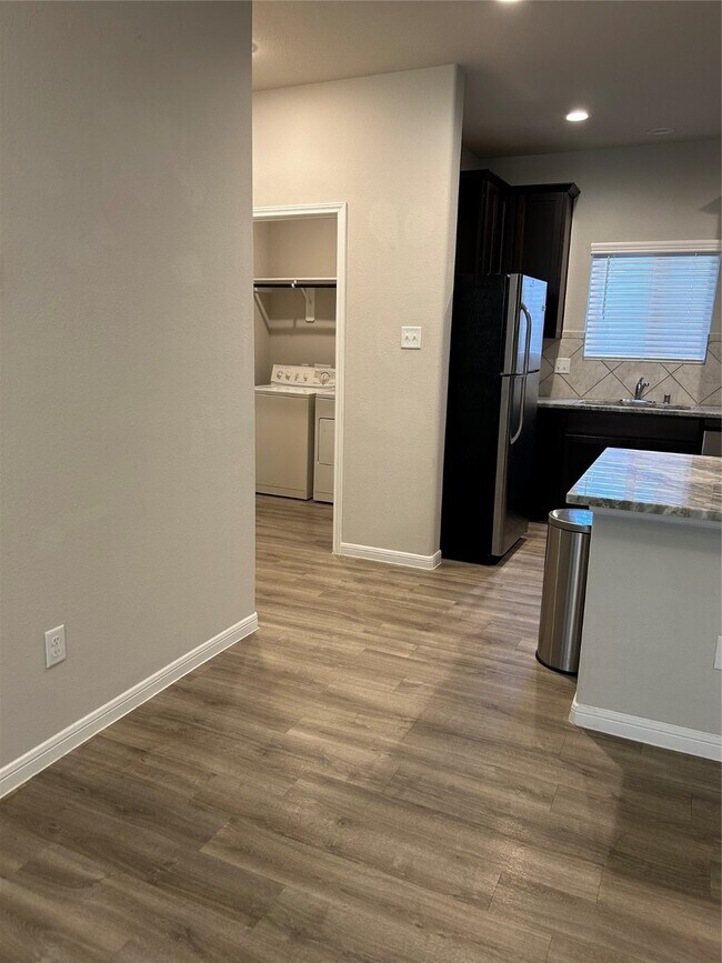 Foto del edificio - 6511 Wenlock Dr