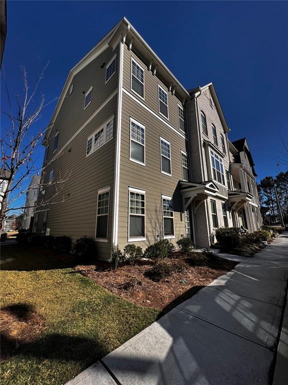 Foto principal - 2568 Morehead St