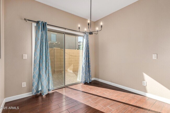 Building Photo - 1705 E Joseph Way