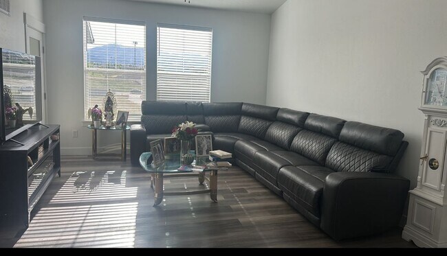 Foto del edificio - 13584 S Hanley Ln