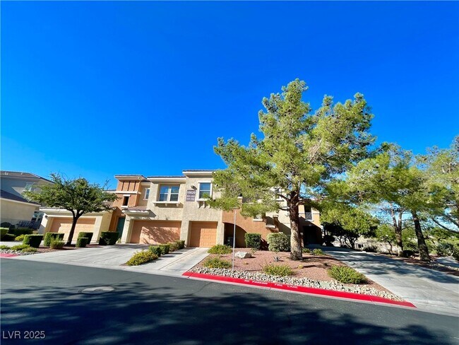 Foto del edificio - 10820 Amber Ridge Dr