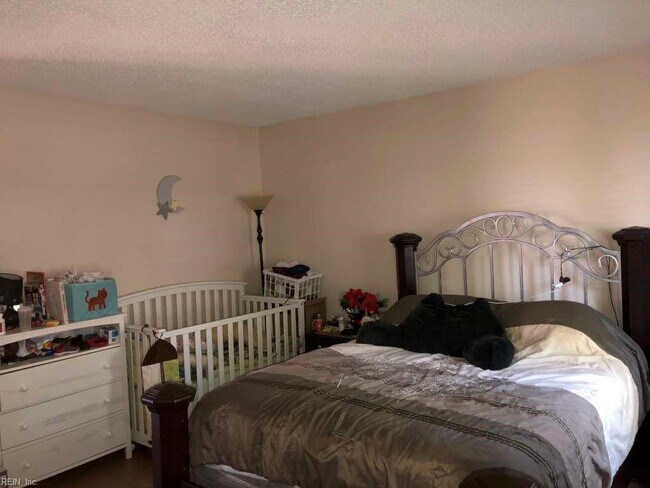 Building Photo - 5545 Maple Cluster Ct