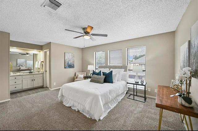 Foto del edificio - 2401 Long Ridge Ln