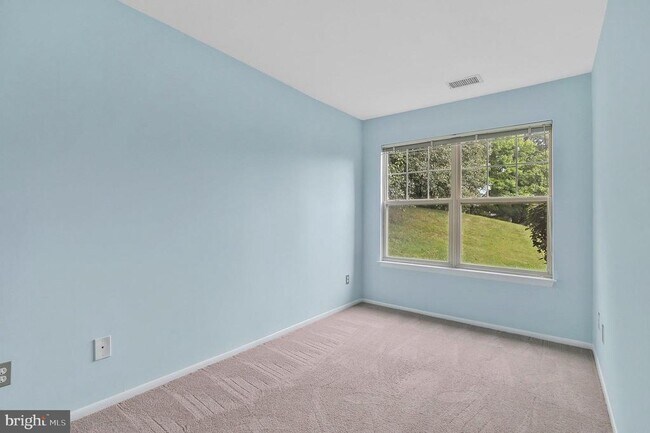 Foto del edificio - 1701 Ascot Way