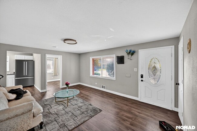 Building Photo - 4331 W 82nd Ave