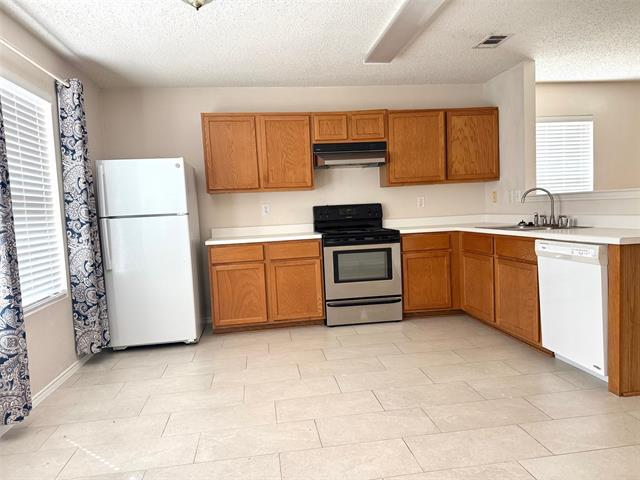 Foto del edificio - 932 White Dove Dr