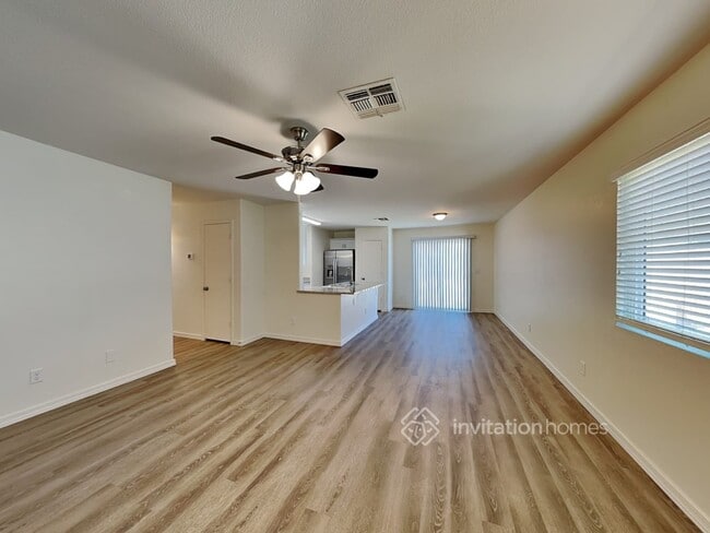Building Photo - 7116 W Whyman Ave