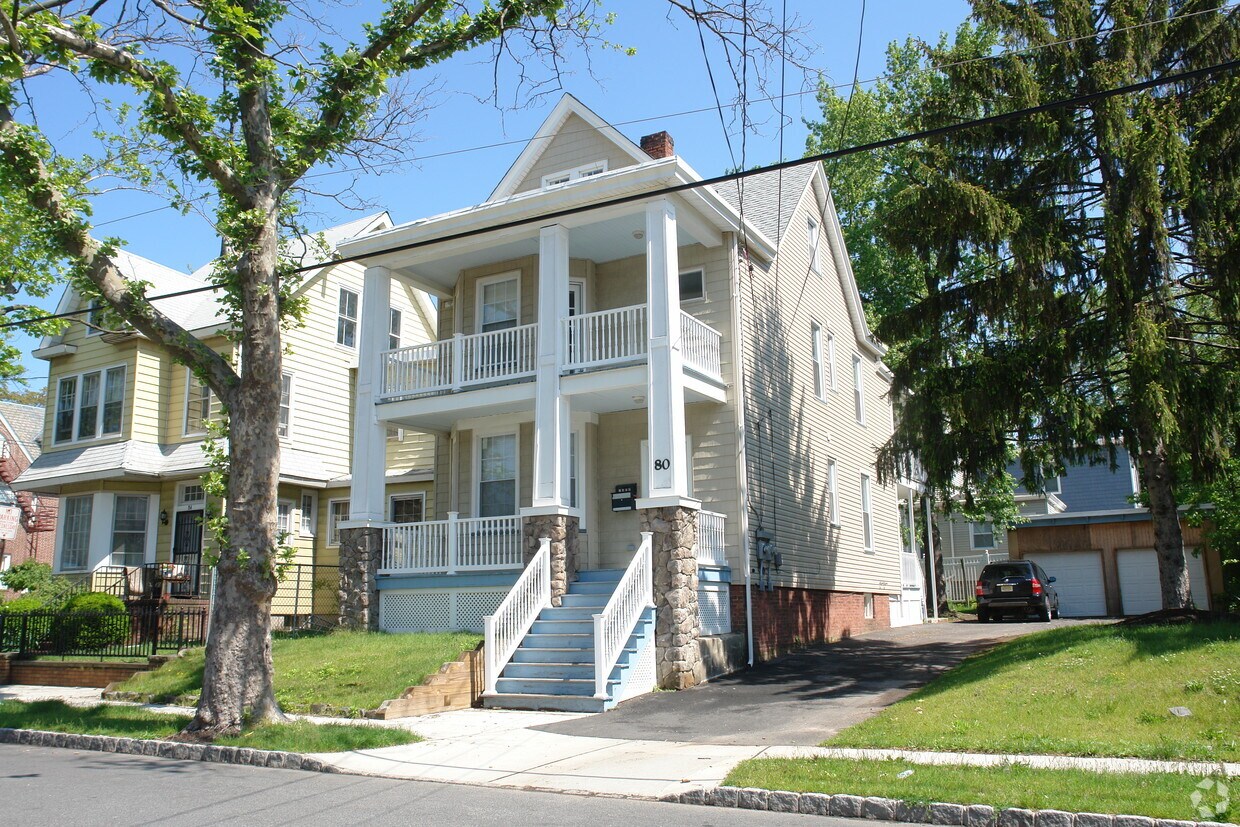 80 Gordon St, Perth Amboy, NJ 08861 80 Gordon St Perth Amboy, NJ