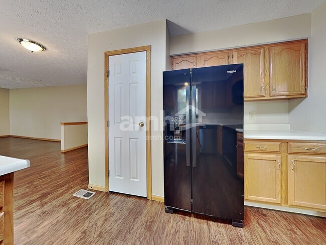Building Photo - 2358 Rosina Dr