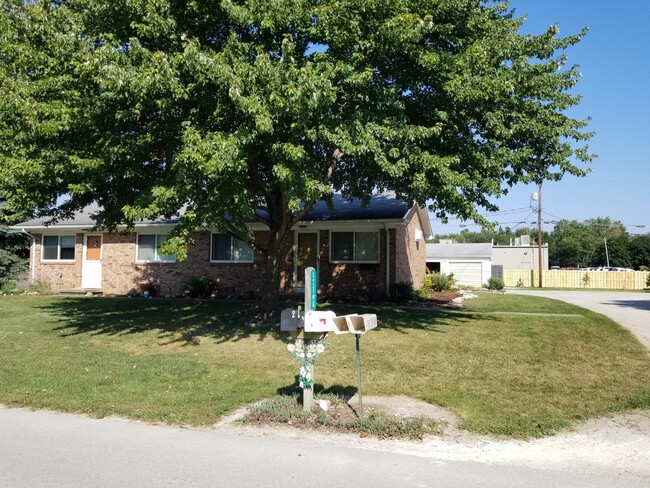 Building Photo - 10106 Grover Dr