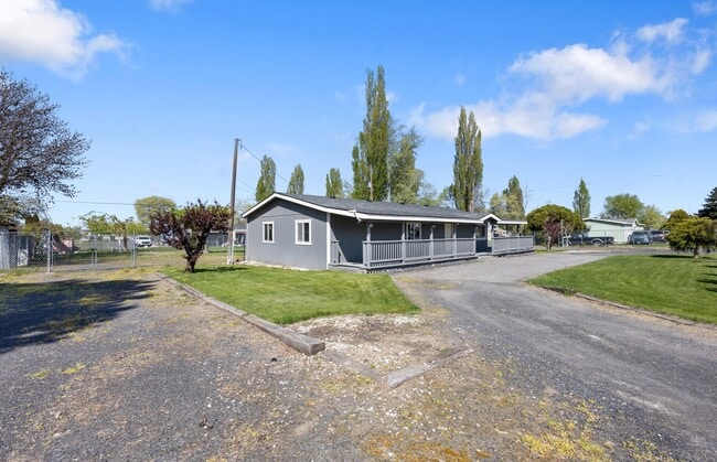 Foto del edificio - 614 S Andes Rd