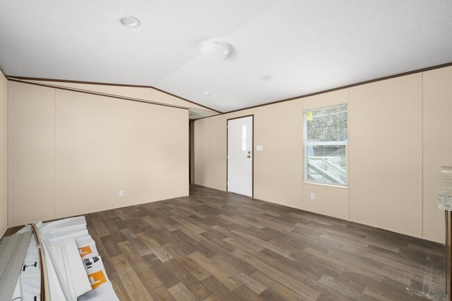 Foto del edificio - 100 Burrow Ln