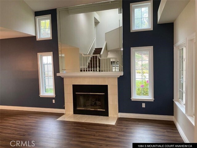 Building Photo - 1084 S Mountvale Ct