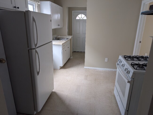 Foto del edificio - 136 Duffy Ave