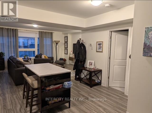 Photo du bâtiment - 79 Vedette Wy