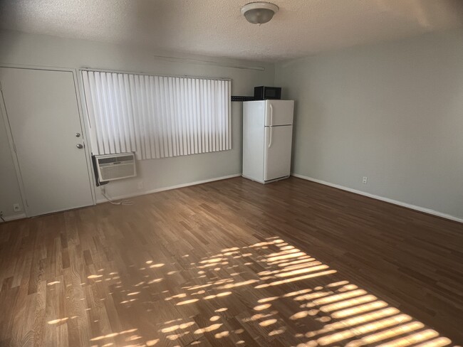 Foto del edificio - 509 N Curson Ave