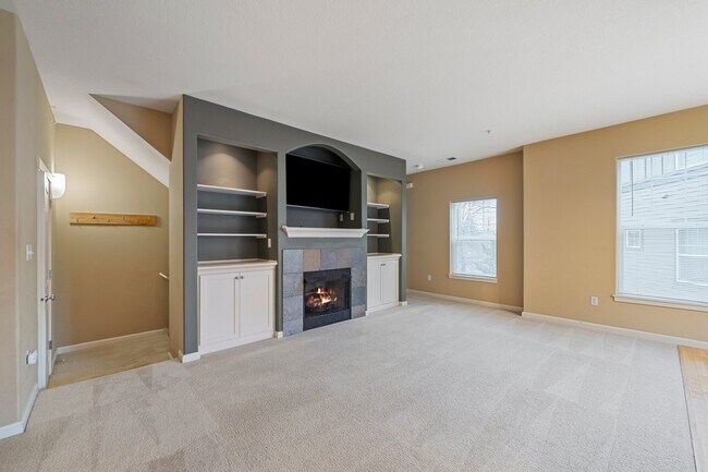 Building Photo - 1150 SW 170th Ave