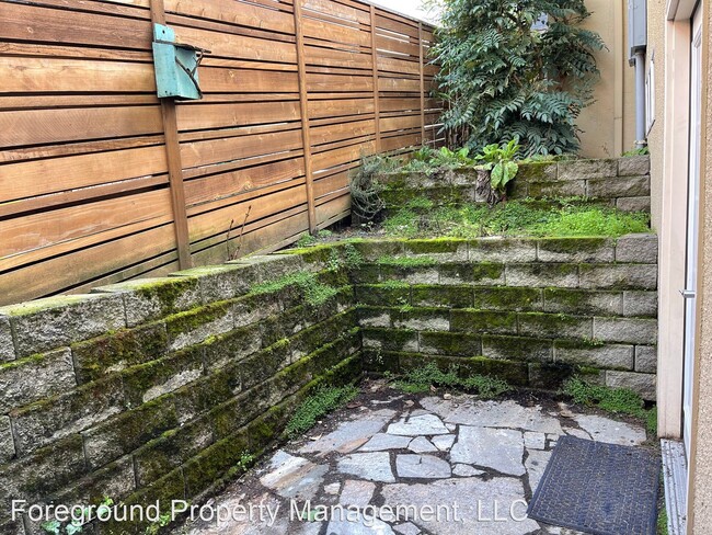 Foto del edificio - 1 br, 1 bath House - 410 E Republican St