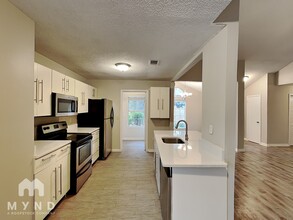 Building Photo - 632 Kilkenny Cir