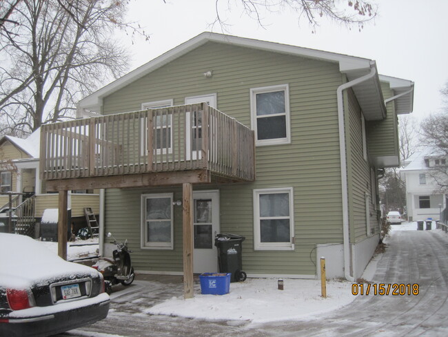 Back Entrance and Parking - 327 N Johnson St
