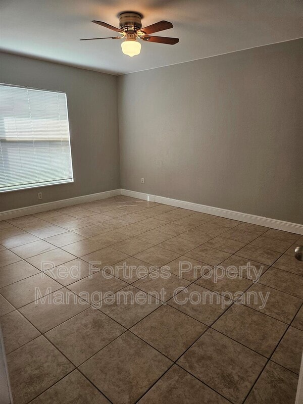 Foto del edificio - 2707 26th St W