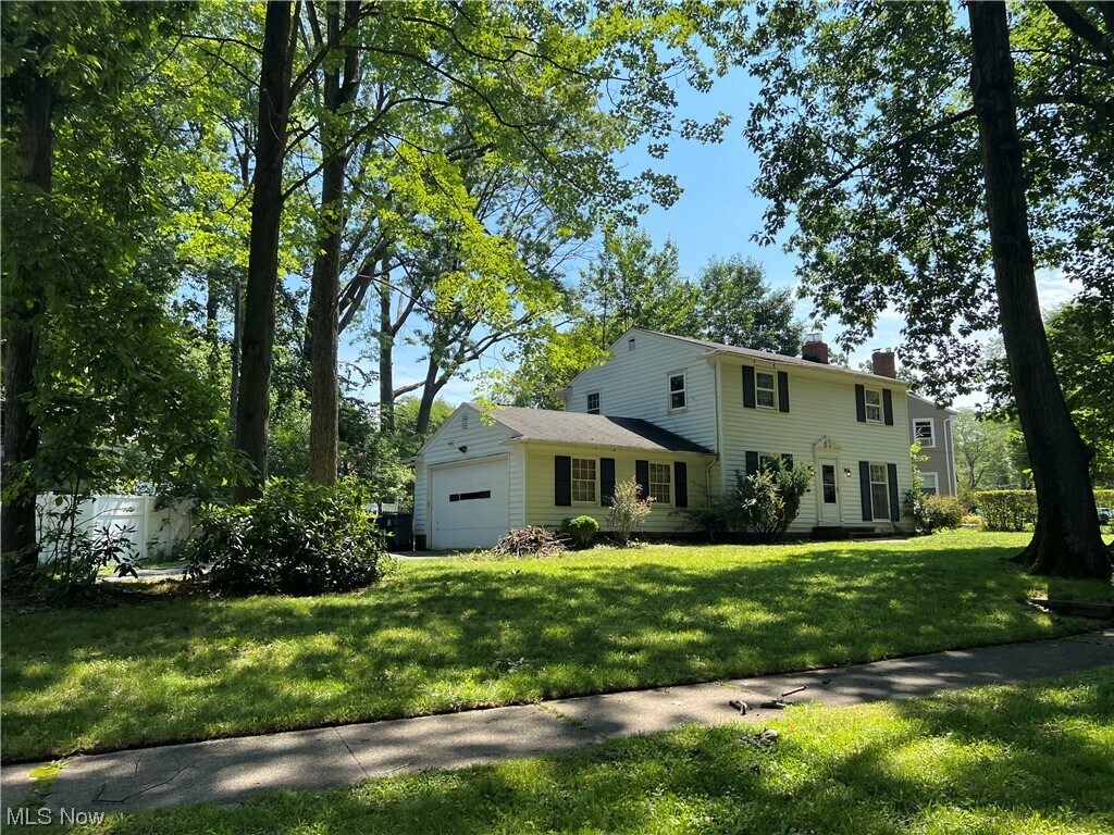 3645 Stoneleigh Rd, Cleveland Heights, OH 44121 House Rental in