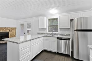 Building Photo - 14447 W Lee Shore Dr
