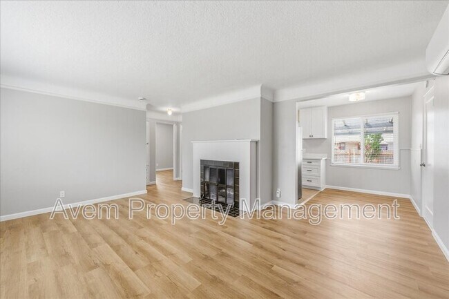 Foto del edificio - 360 E Dartmouth St