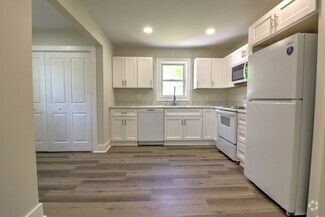 Building Photo - 100 Small St