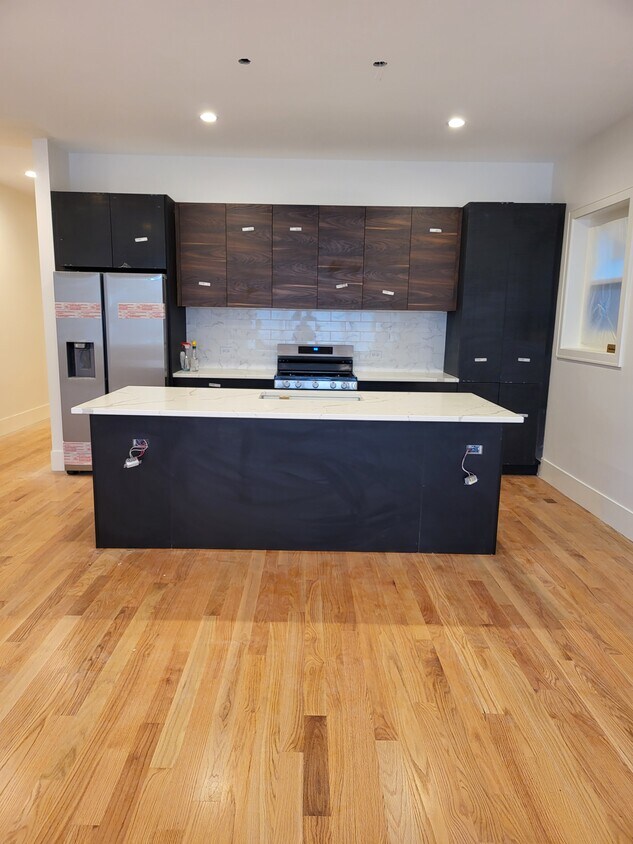 Foto principal - 6600 S Kimbark Ave
