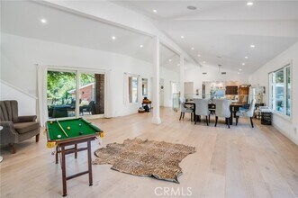 Building Photo - 23760 Oakfield Rd