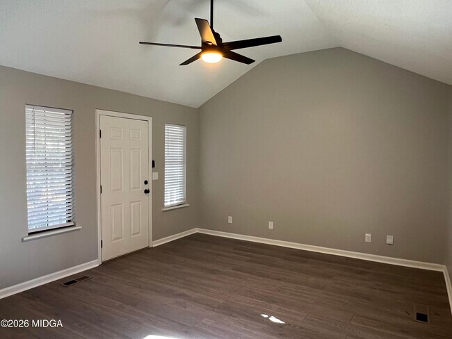 Foto del edificio - 968 Will Scarlet Way